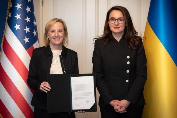 США та Україна створили спільний інвестиційний фонд: куди підуть гроші