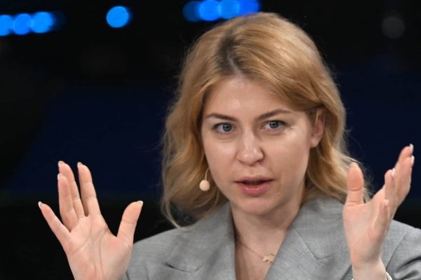 Матір Стефанішиної купила квартиру в елітному ЖК вчетверо дешевше, ніж на ринку – hromadske