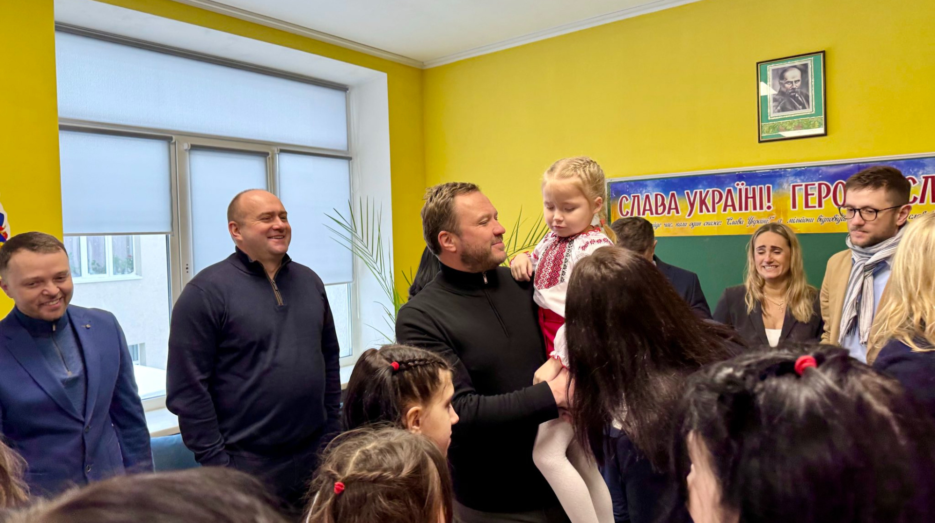 Глава МЗС Естонії приїхав в Україну