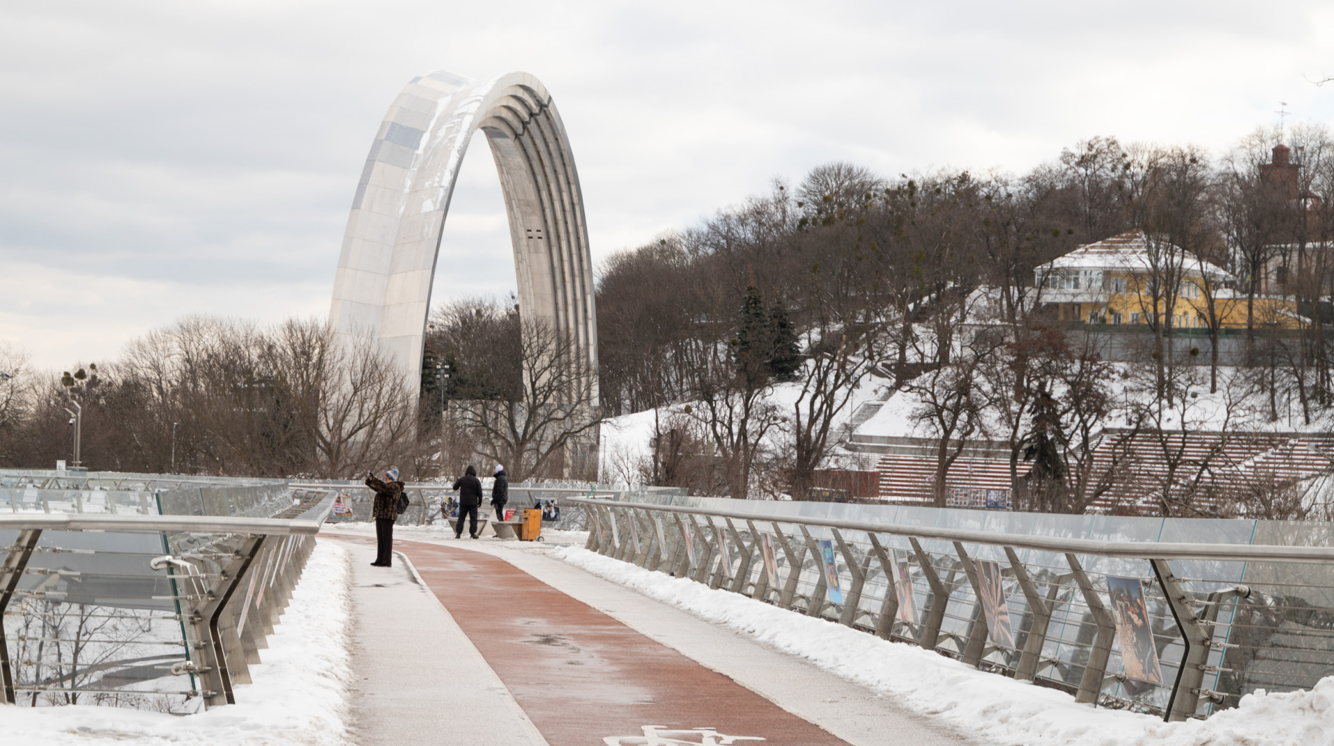 Україну накриють сніг з дощем, в Карпатах – до 12° морозу