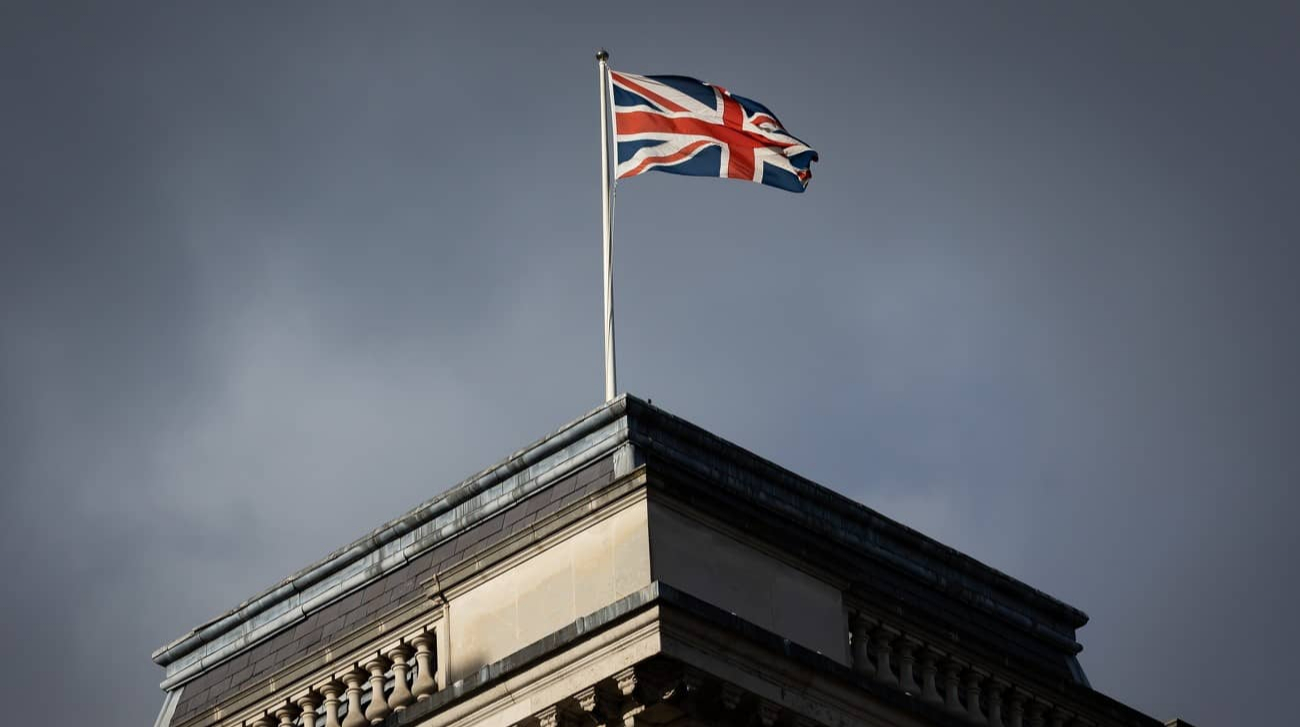 ЗМІ: Британія погрожує захопленням танкерів “тіньового флоту” Росії