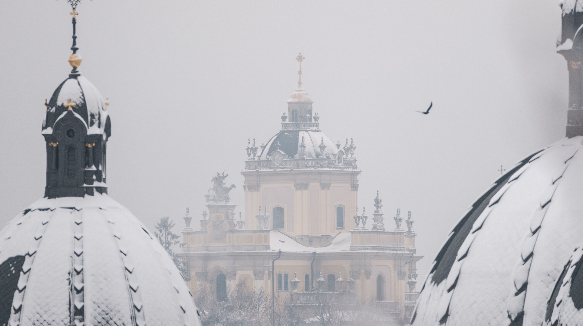 Синоптики попередили про невеликі морози й ожеледицю в четвер: діятиме жовтий рівень небезпеки