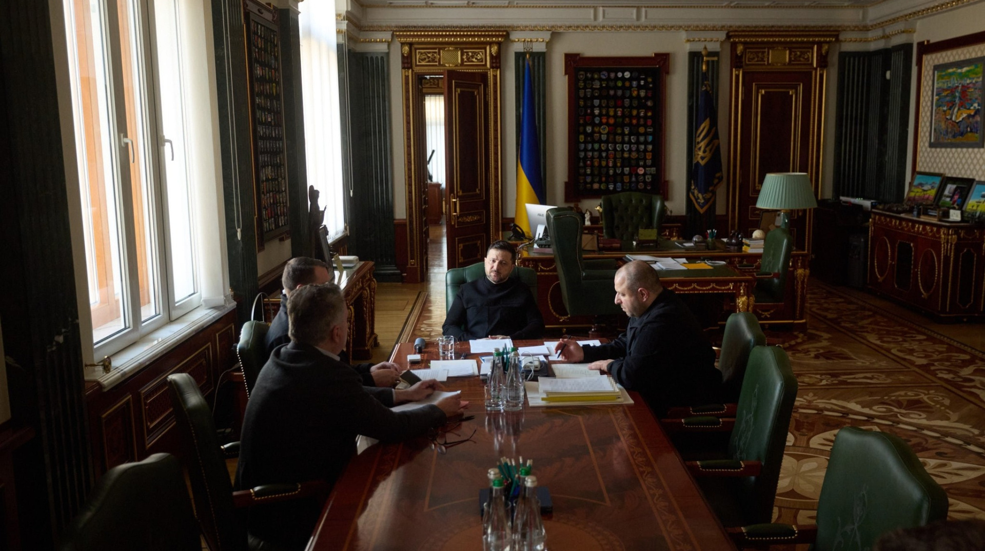 Зеленський заслухав переговорників: “Команда доповіла про те, що реально звучало у Флориді”