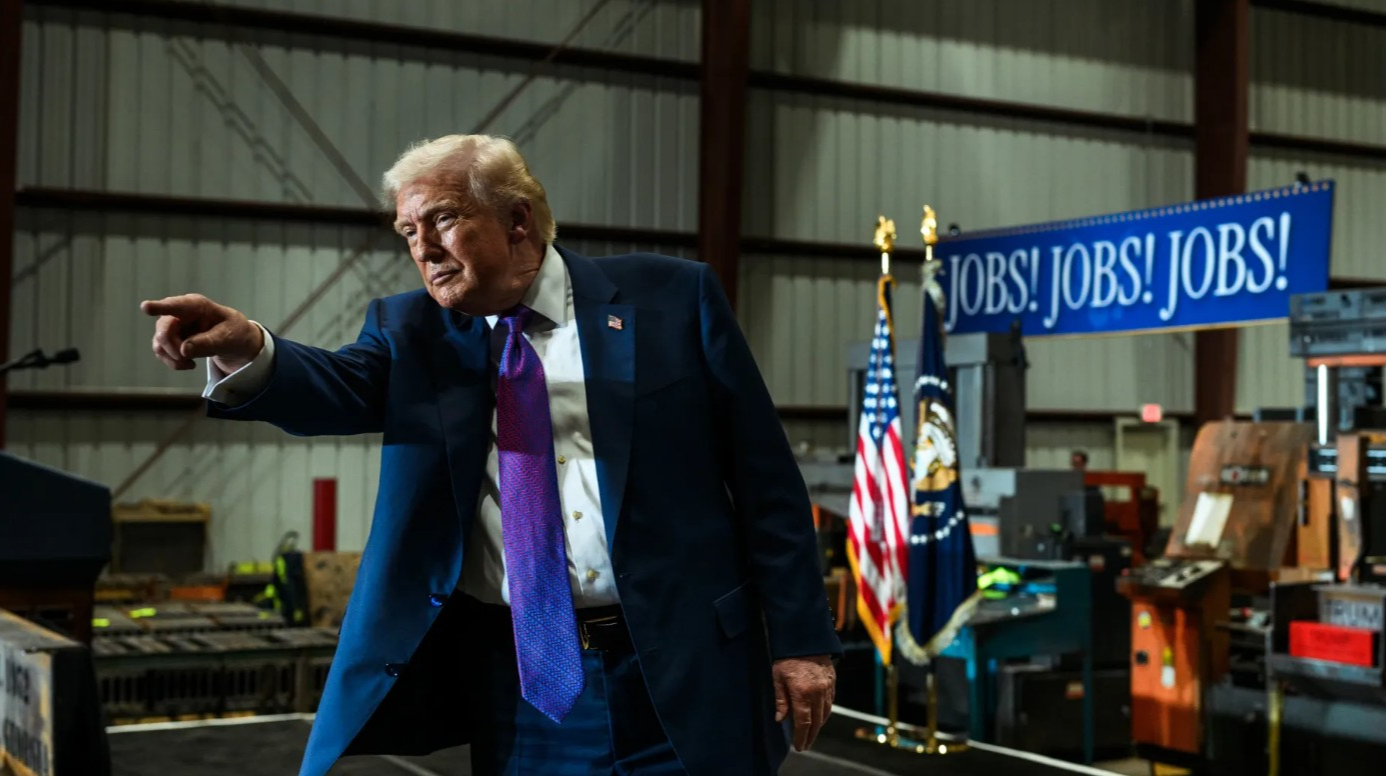 Рейтинг схвалення Трампа обвалився на тлі війни в Ірані – опитування