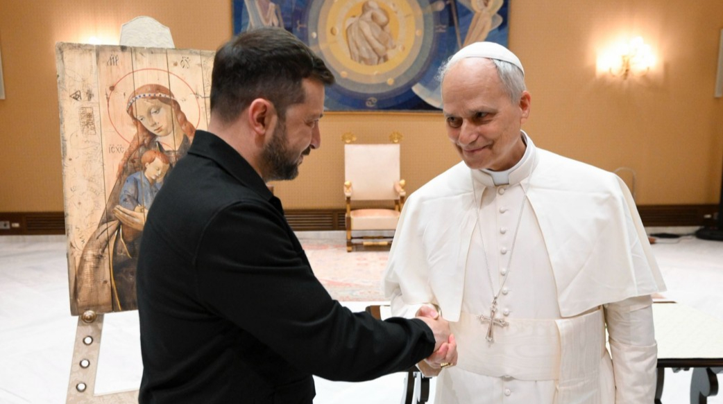 Замість перемир’я “великодня ескалація”: Зеленський провів розмову з Папою під час атаки РФ