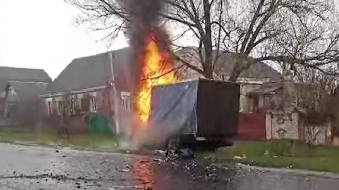 FPV-дрон РФ влучив у цивільне авто на Харківщині – водій загинув